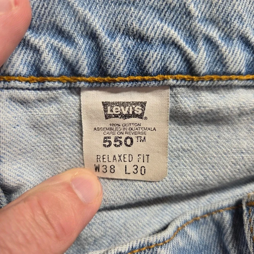 Vintage Levis 550 Jeans Mens 38X30‎ Relaxed Tapered Light Wash 90s Denim
